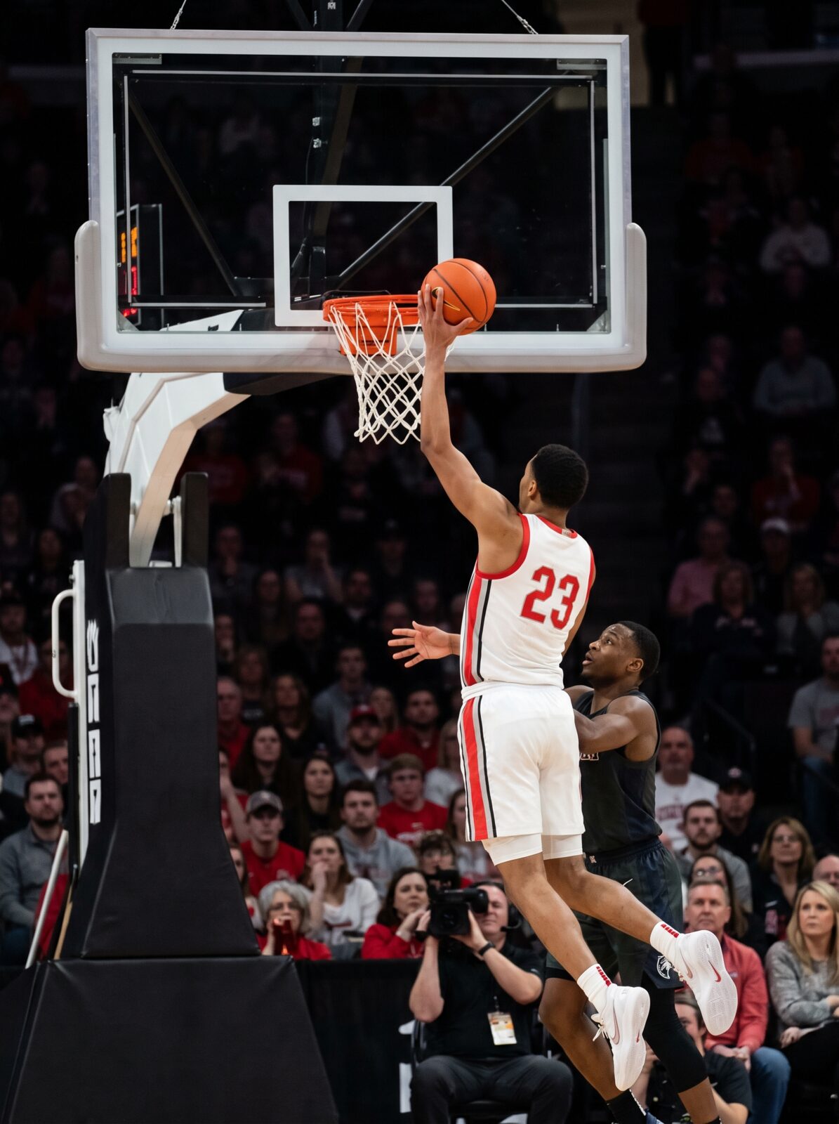 Ohio State basketball player driving to the basket